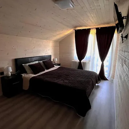 Familiia Karpaty Feriehus *